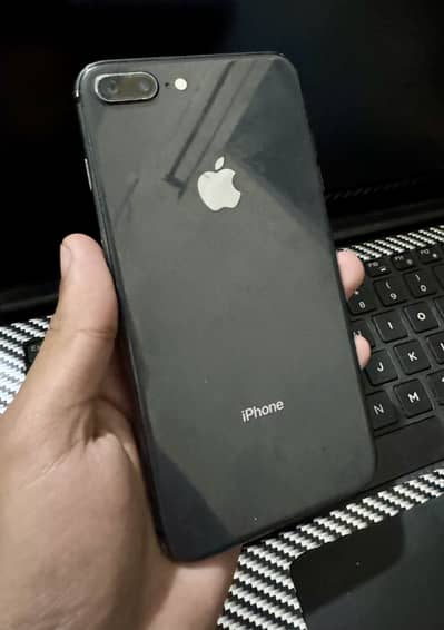 Iphone 8 plus (PTA Approved)