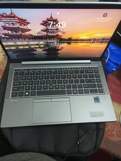 HP ZBook Firefly 14 G8 Workstation PC , i5  11th Gen, 10/10 New Condi