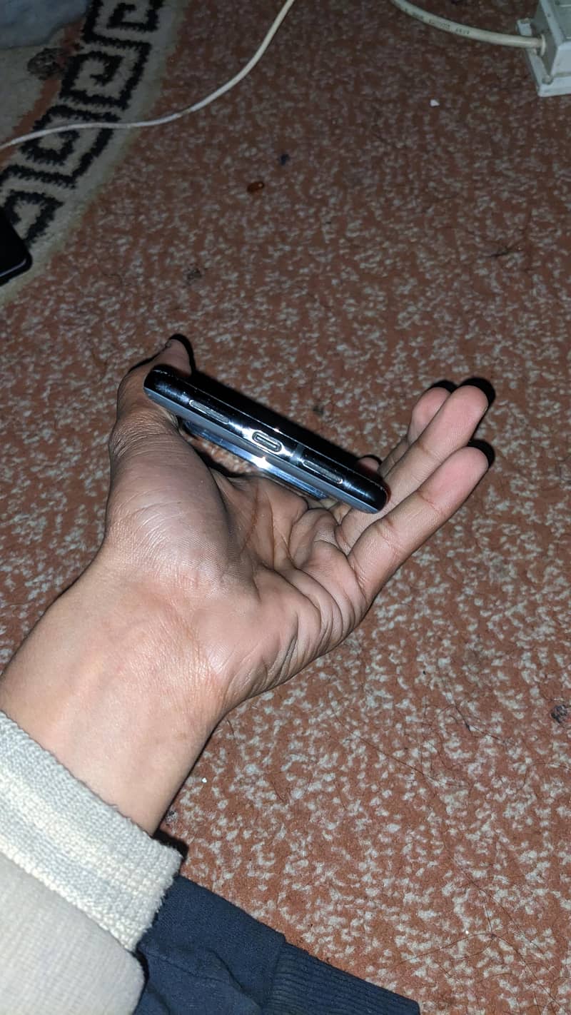 GOOGLE PIXEL 6 PRO 4