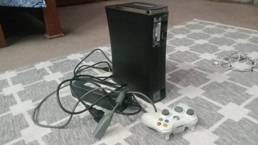 Xbox 360 with Controller all wires Xbox 360