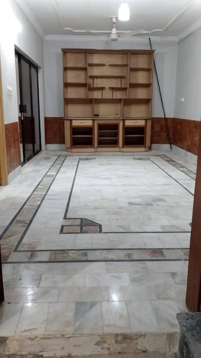 2.5 Storey House For Sale (Near Murree Road)