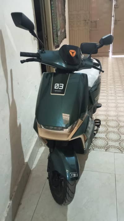 Scooty Yadea Gt-30