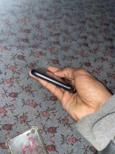 iPhone 7 128 pta profe hai all ok set hai