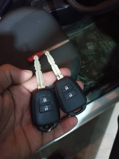 key maker/lock maker/car key remote