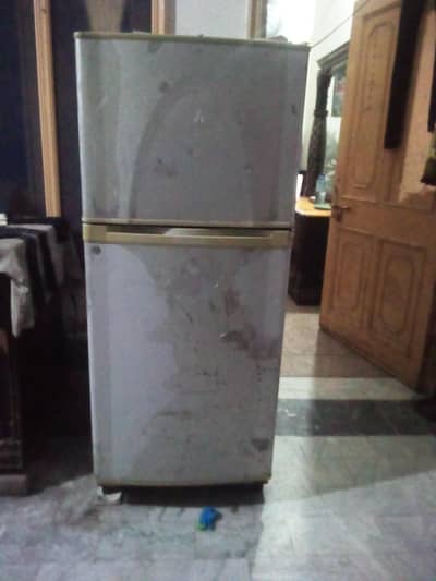 Refrigerator Urgent sell