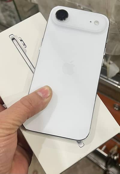 Iphone 17 Air Non PTA JV 100 Health