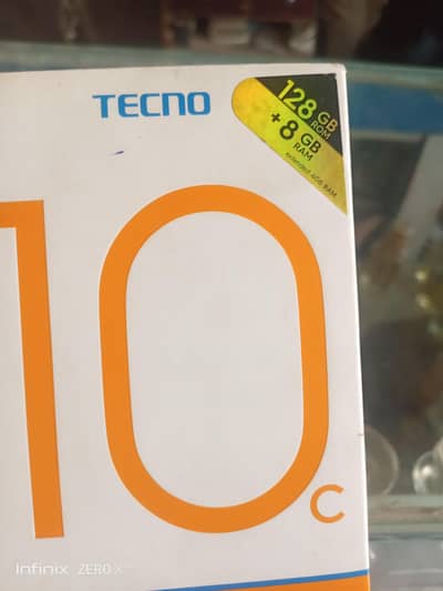 Tecno Spark 10c, 4+4/128 gb, dual sim, PTA approved.