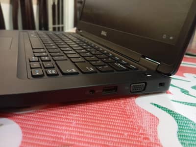 Model: Dell Latitude 5480 __condition:10/10