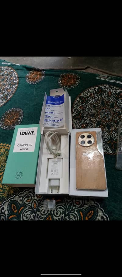 Tecno camon 30 8+8=16 GB Ram /256 GB Rom