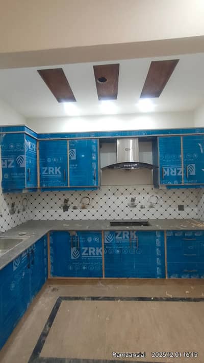 7 MARLA LOWAR PORTION LIKE NEW