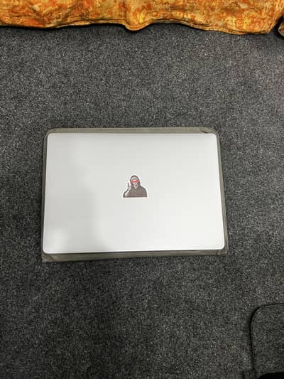 MacBook Pro 2019 i9 16', 1tb , 32gb , 8gb