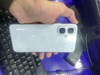 Infinix smart 10 4/64