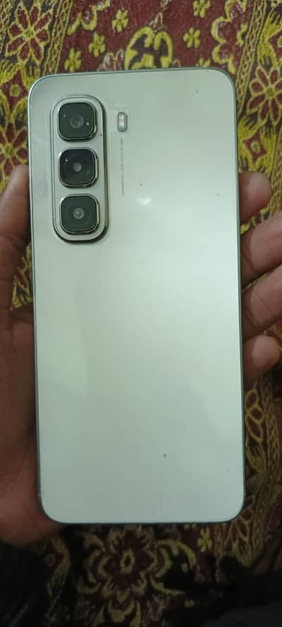 Infinix Hot 50 pro. 8+128GB