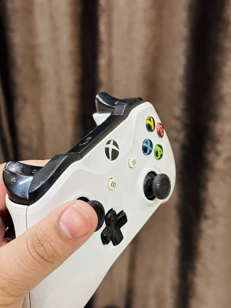 Xbox one s Controller 2