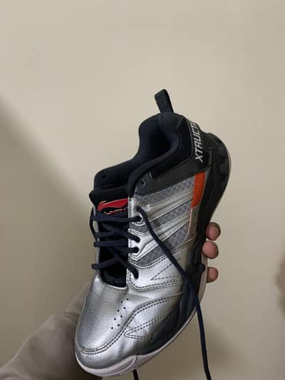 ORIGINAL LI-NING SHOES!!