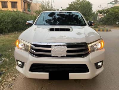 Toyota hilux revo model 2017 euro 2 brand new piece own name