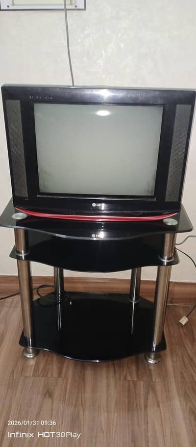 LG  tv  trottely and remote