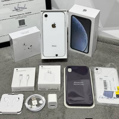 iphone XR 256 GB PTA approved My Whatsapp number 0300186806six
