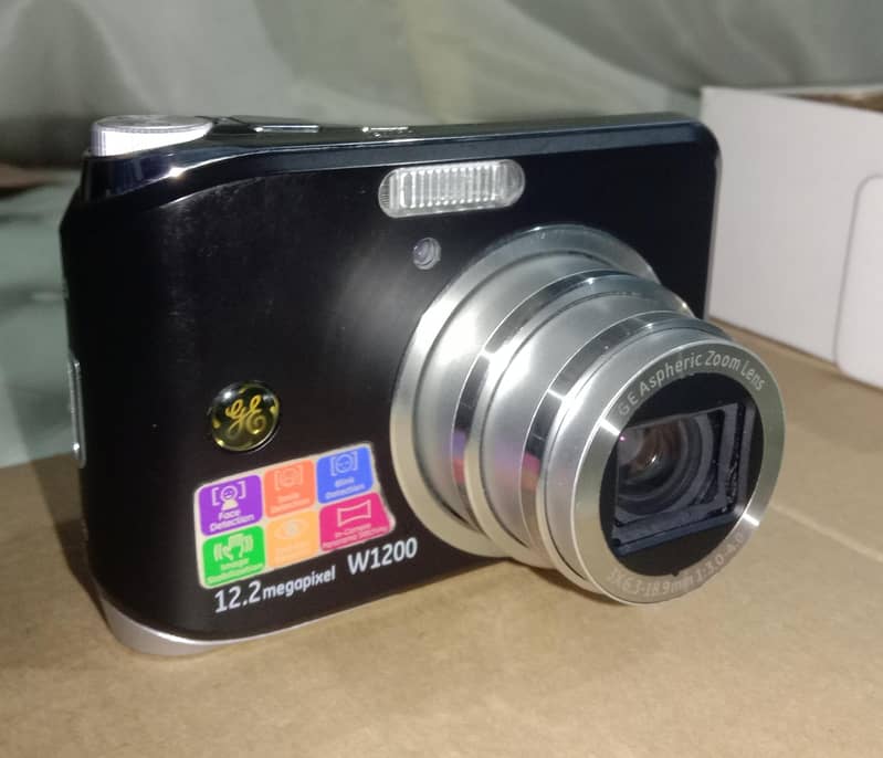 Compact digital camera/ fully working 0