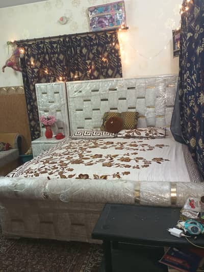 king bed set urgent sale