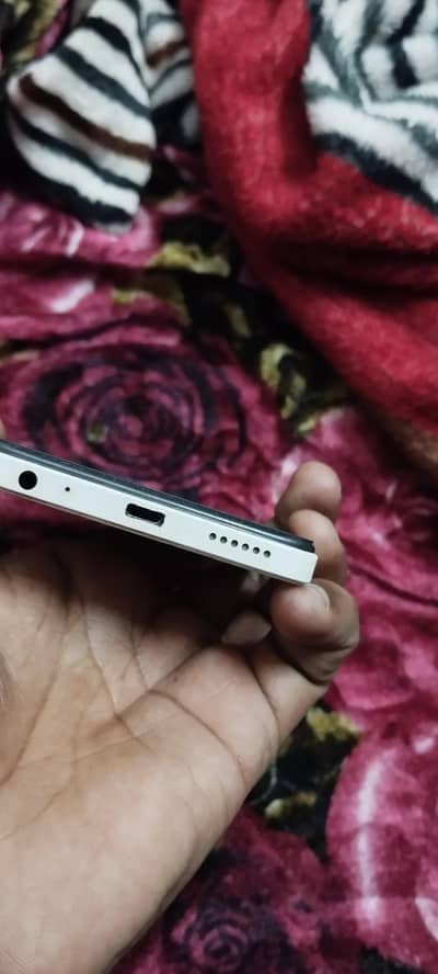 infinix smart 7  (4/64)