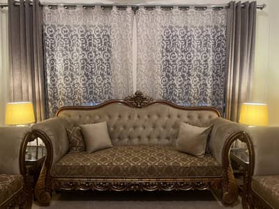 Luxury and Elegant Sofa Set