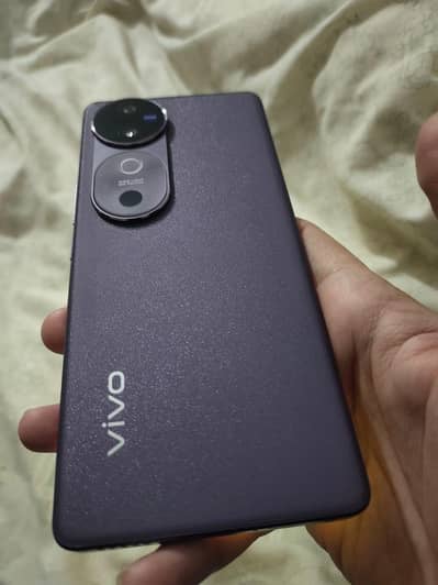 vivo v40