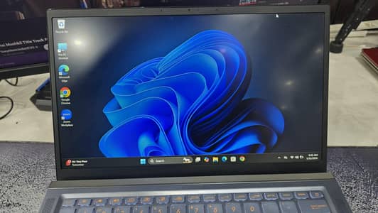 ASUS ZENBOOK i5 8th gen metallic body premium look