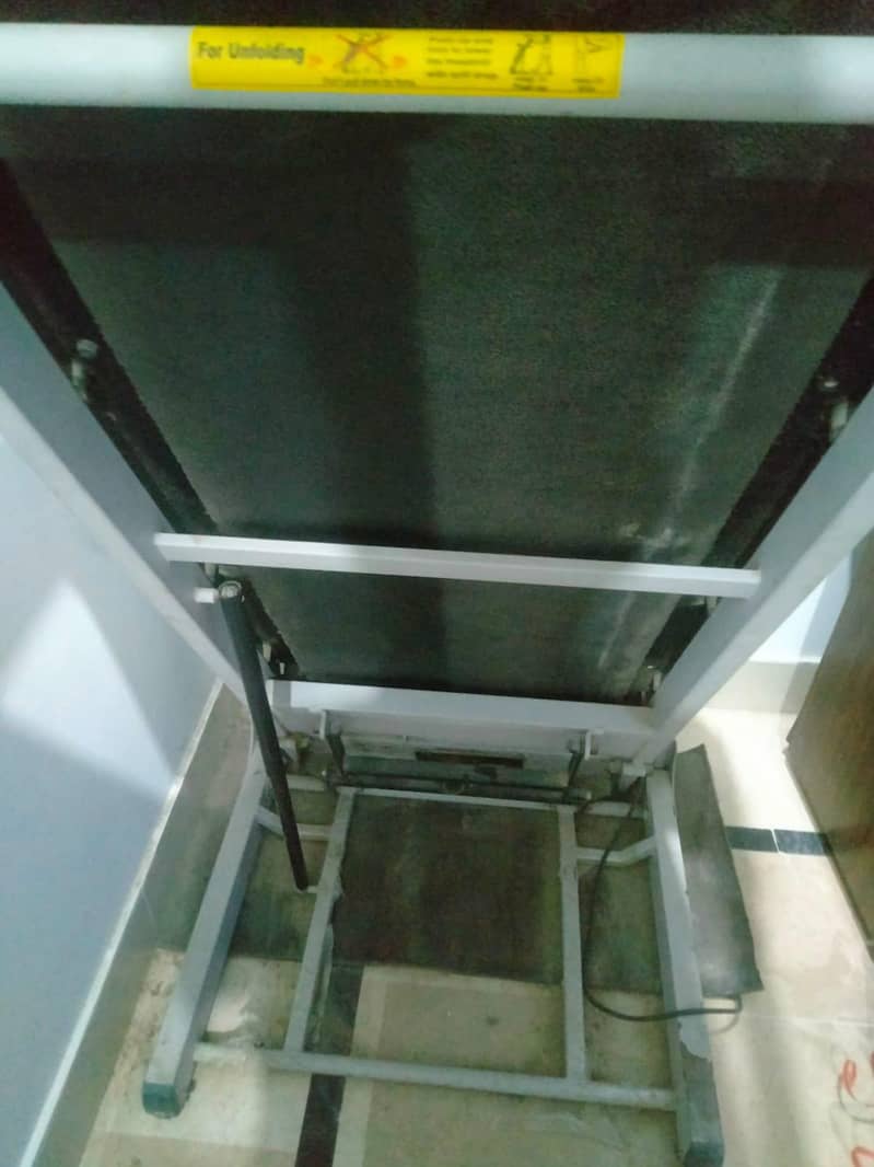 Treadmill 3