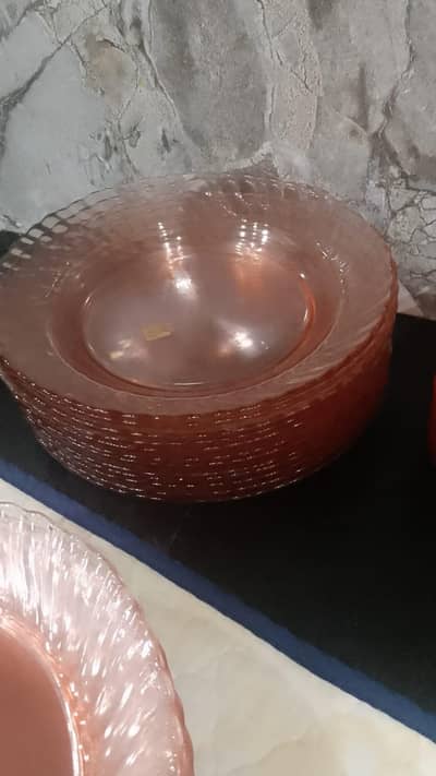 Brand New Excellent Quality 75 Pieces Dinner Set with Tea Set