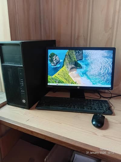 HP Z240 WORK STATION TOWER Ci5 7TH GEN 10/10 COND COMPLETE SYSTEM