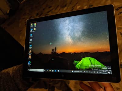 HP alite x2 8GB 256GB core I5 7th gen