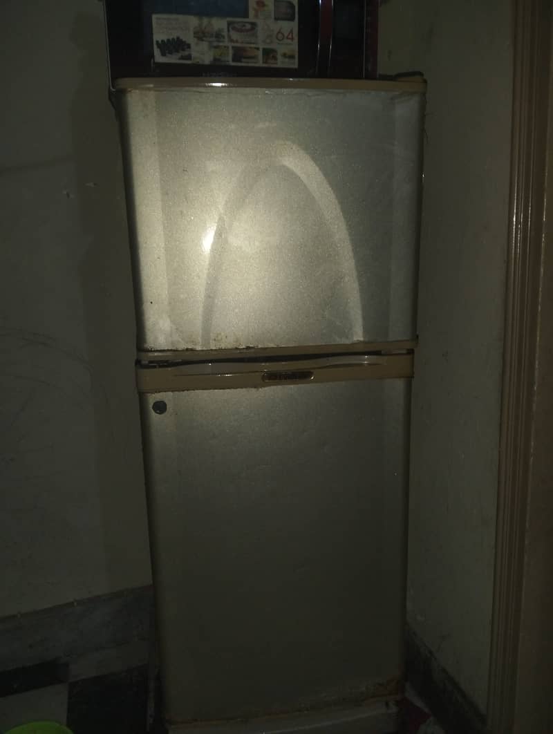 Refrigerator 4
