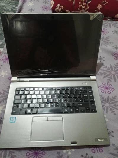 Toshiba Intel i5 Gen6 8gb ram 512 SSD(M2)