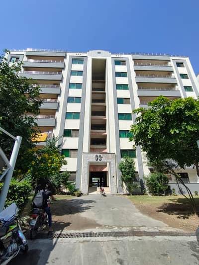 Superb & Open View 12 Marla 4 Bed Flat On 3rd Floor For Sale In Askari 11 Lahore