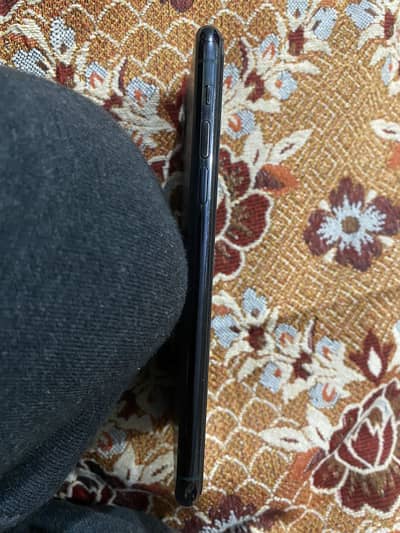 Iphone 11 pro max Pta approved