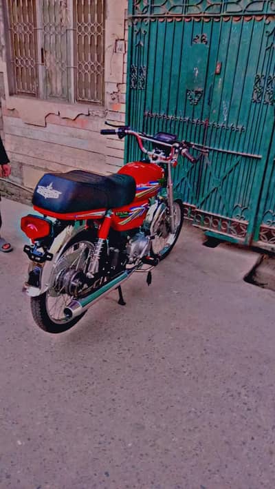 70 bike 21 model like new with double saman
