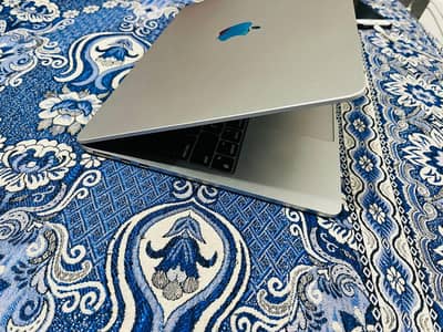 Apple MacBook Air M2 (2022) 16gb/256  read Description becarefully