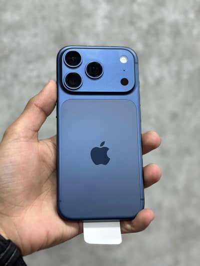 Iphone 17 pro _ 256 GB storage _factory unlocked