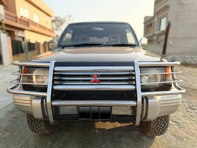 MITSUBISHI PAJERO TOTAL ORIGINAL 1993