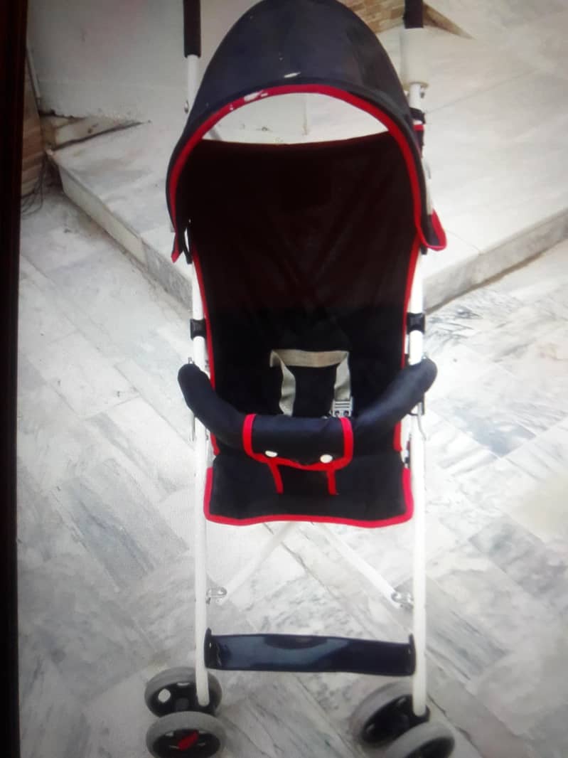 stroller 0