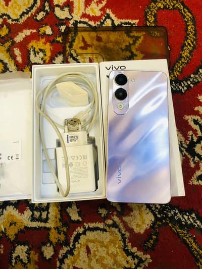 vivo y04 4ram 64rom full box 10by10 10 month waranti