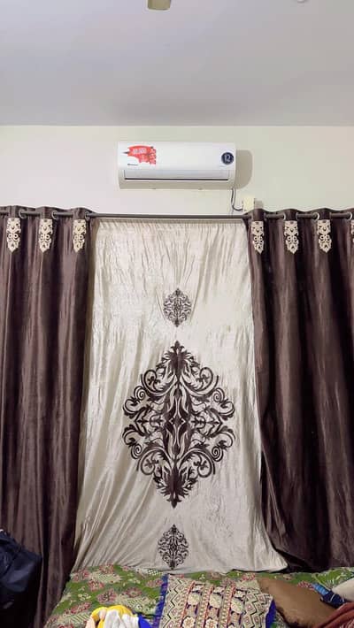 3 Pcs Brown and 1 Piece Beige