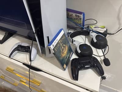 “PS5 DISC Version FAT”, 2controllers/Razor headphones/Ps5 eldenring cd