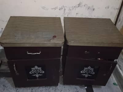Two side tables argent for sale