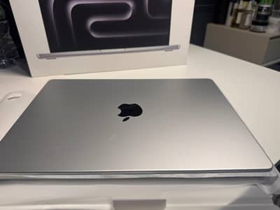 MacBook Pro 14 Inch Apple M3 | 16GB RAM | 1TB SSD | Box Pack
