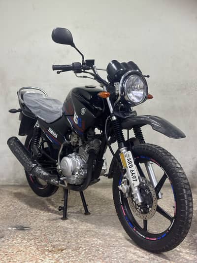 Yamaha ybr125g 2023 model ( low millage )
