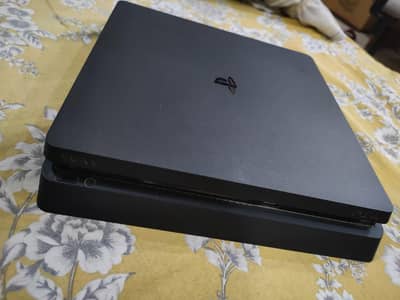 PS4 SLIM 500GB PS+ SUBSCRIPTION ACTIVE