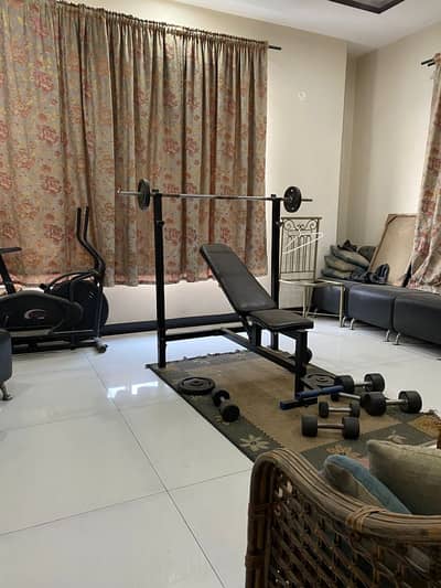 4 Kanal Fam House Upper Portion JATI UMRA