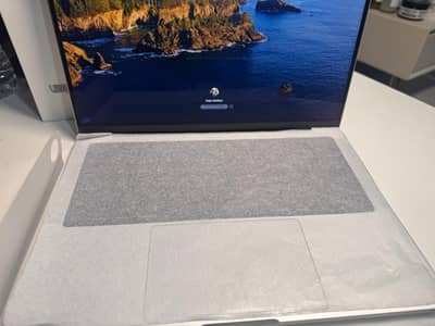 MacBook Pro 14 Inch Apple M3 | 16GB RAM | 1TB SSD | Box Pack